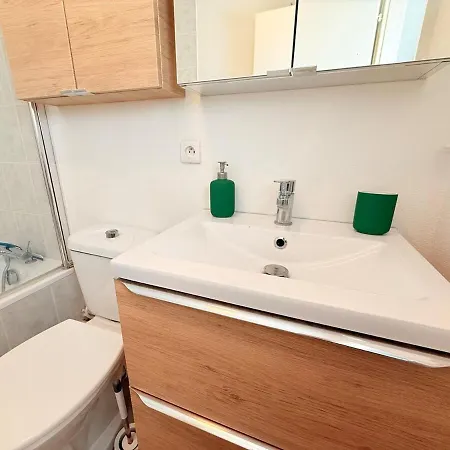 Le Duplex Des Tulipes - Parking Included - Apartment